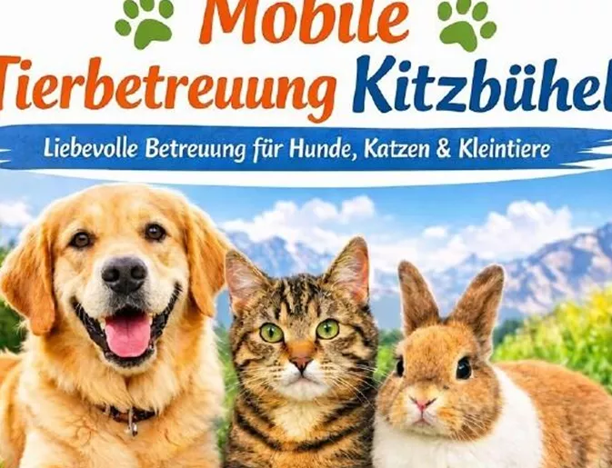 Ein Hund, eine Katze und ein Kaninchen sitzen lächelnd zusammen in einer schönen Landschaft. Der Text beschreibt mobile Tierbetreuung in Kitzbühel.